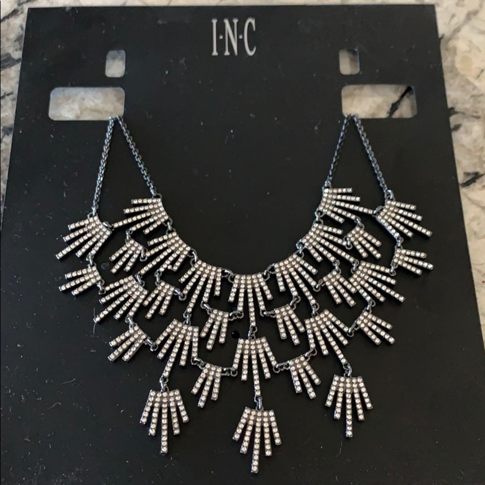 NWT I.N.C. Macy’s Hematite Crystal Bib Necklace